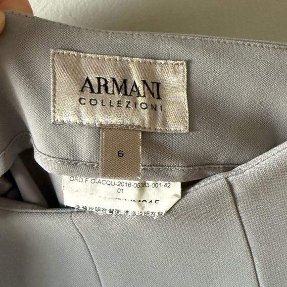 Armani Wide Leg High-Waisted Pants
Ankle Length - Picture 3 of 4